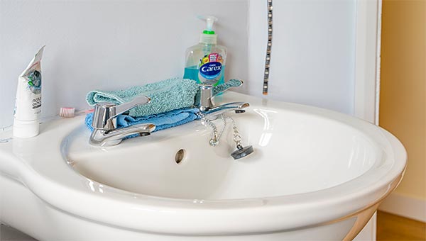 Hand basin in all rooms